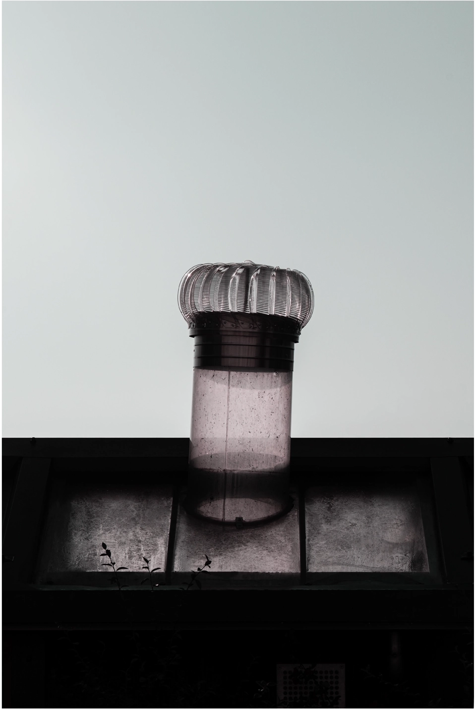 photographie aération en verre cabane ancienne